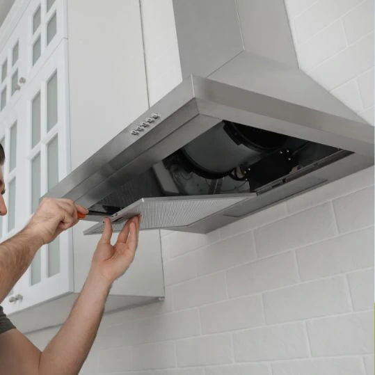 servicio de instalación de campanas de cocina en caracas - armado e instalacion