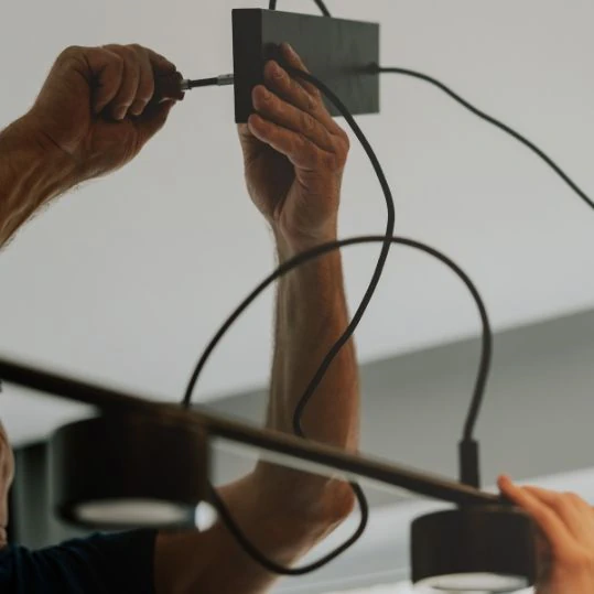 servicio de instalacion de lamparas en caracas - armado e instalacion